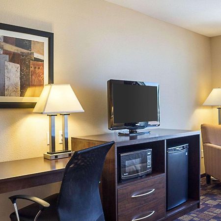 Quality Inn & Suites Minot Dış mekan fotoğraf