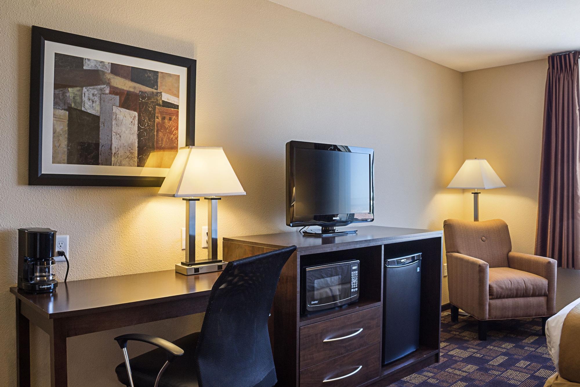 Quality Inn & Suites Minot Dış mekan fotoğraf