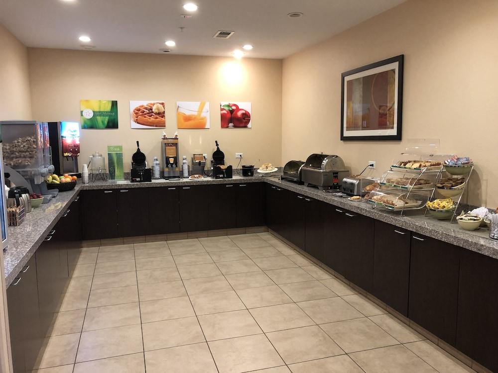 Quality Inn & Suites Minot Dış mekan fotoğraf