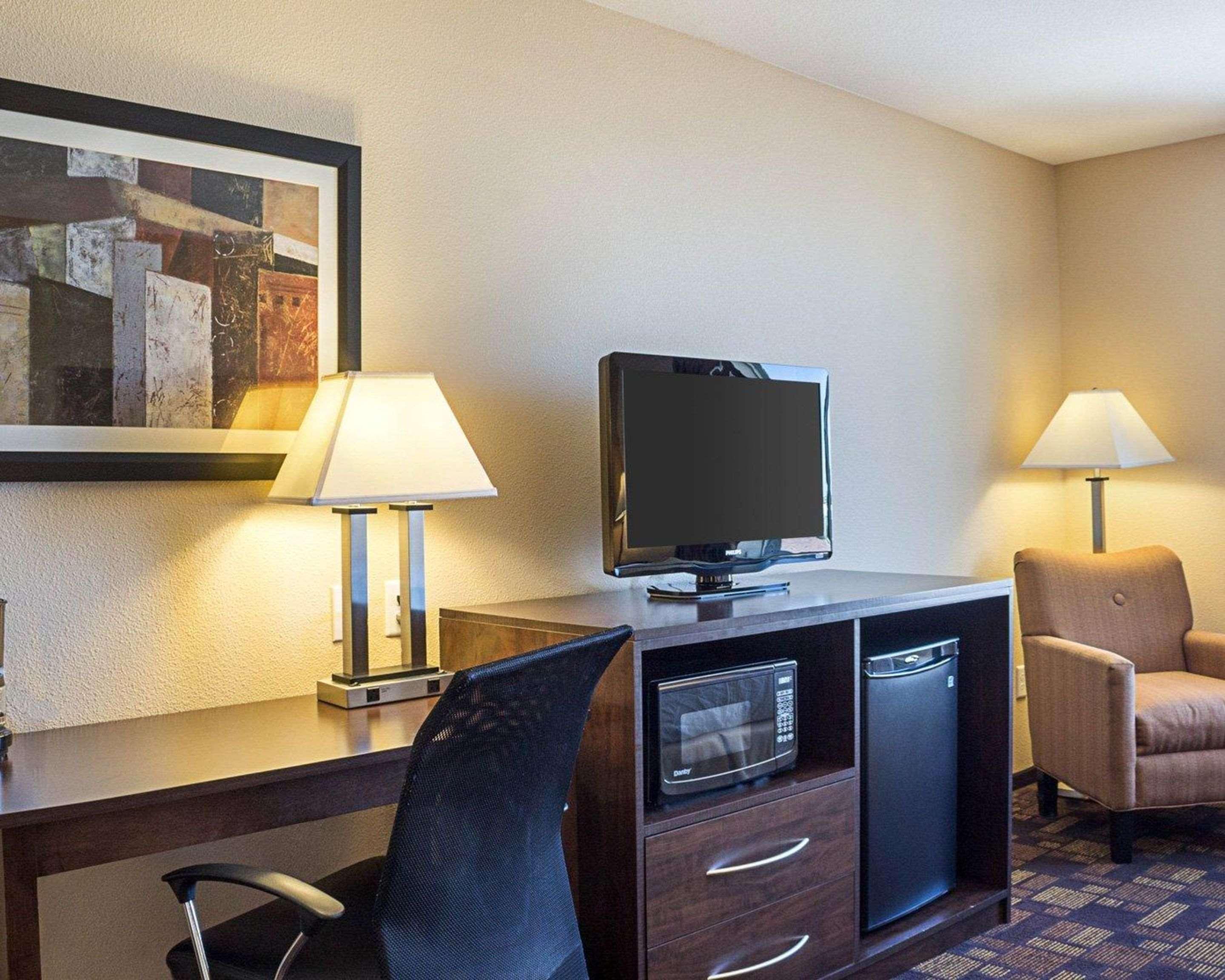 Quality Inn & Suites Minot Dış mekan fotoğraf