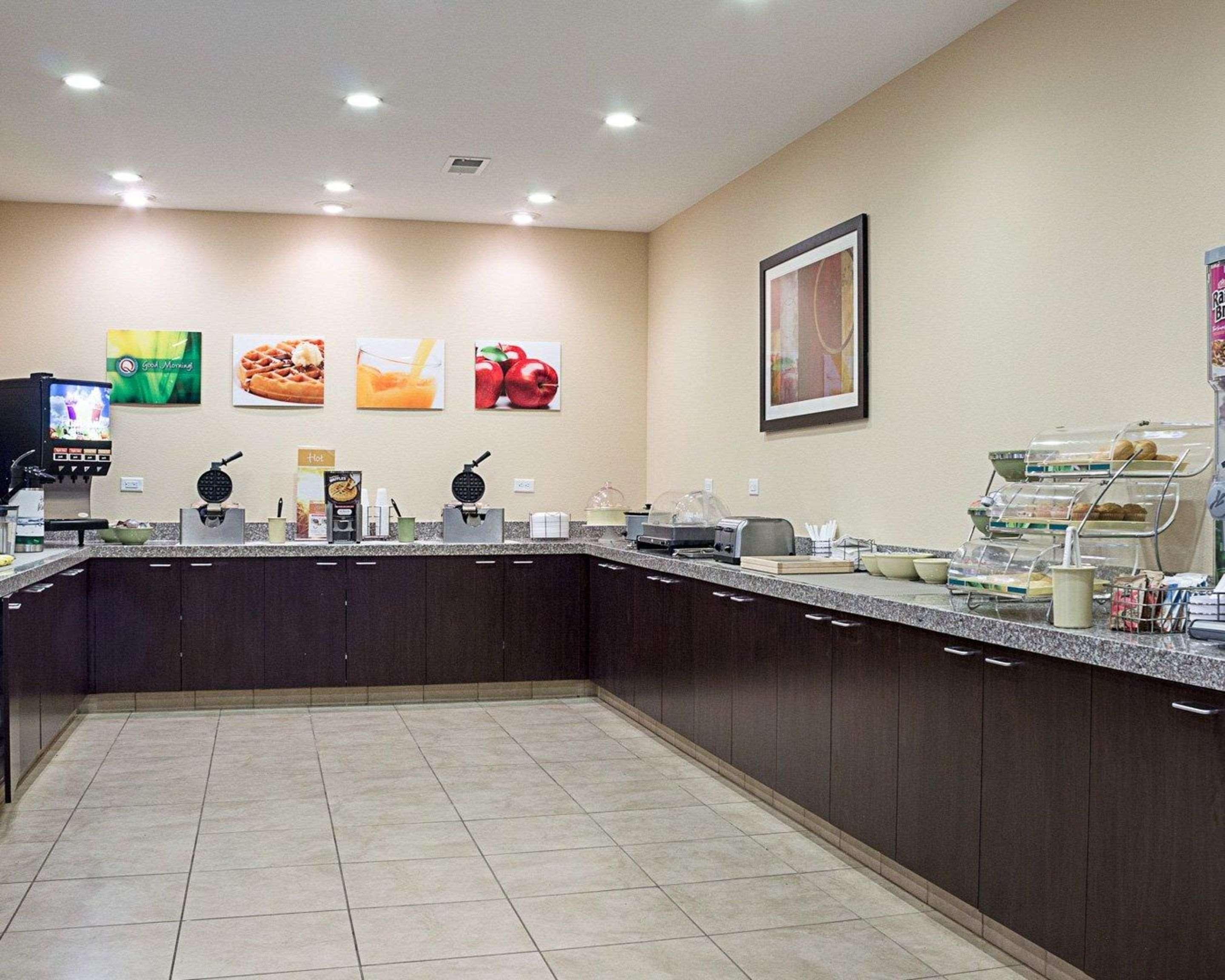 Quality Inn & Suites Minot Dış mekan fotoğraf
