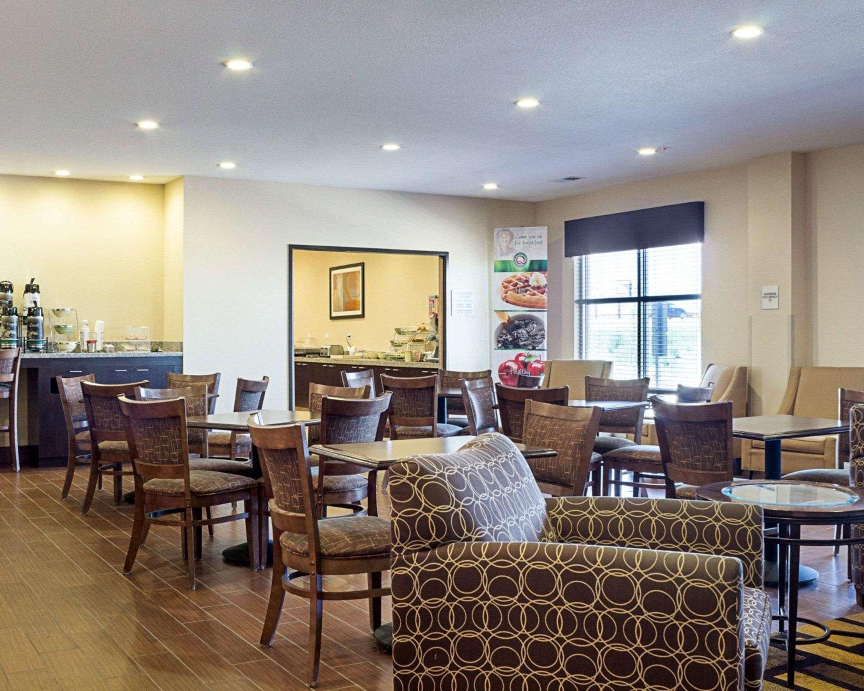Quality Inn & Suites Minot Dış mekan fotoğraf