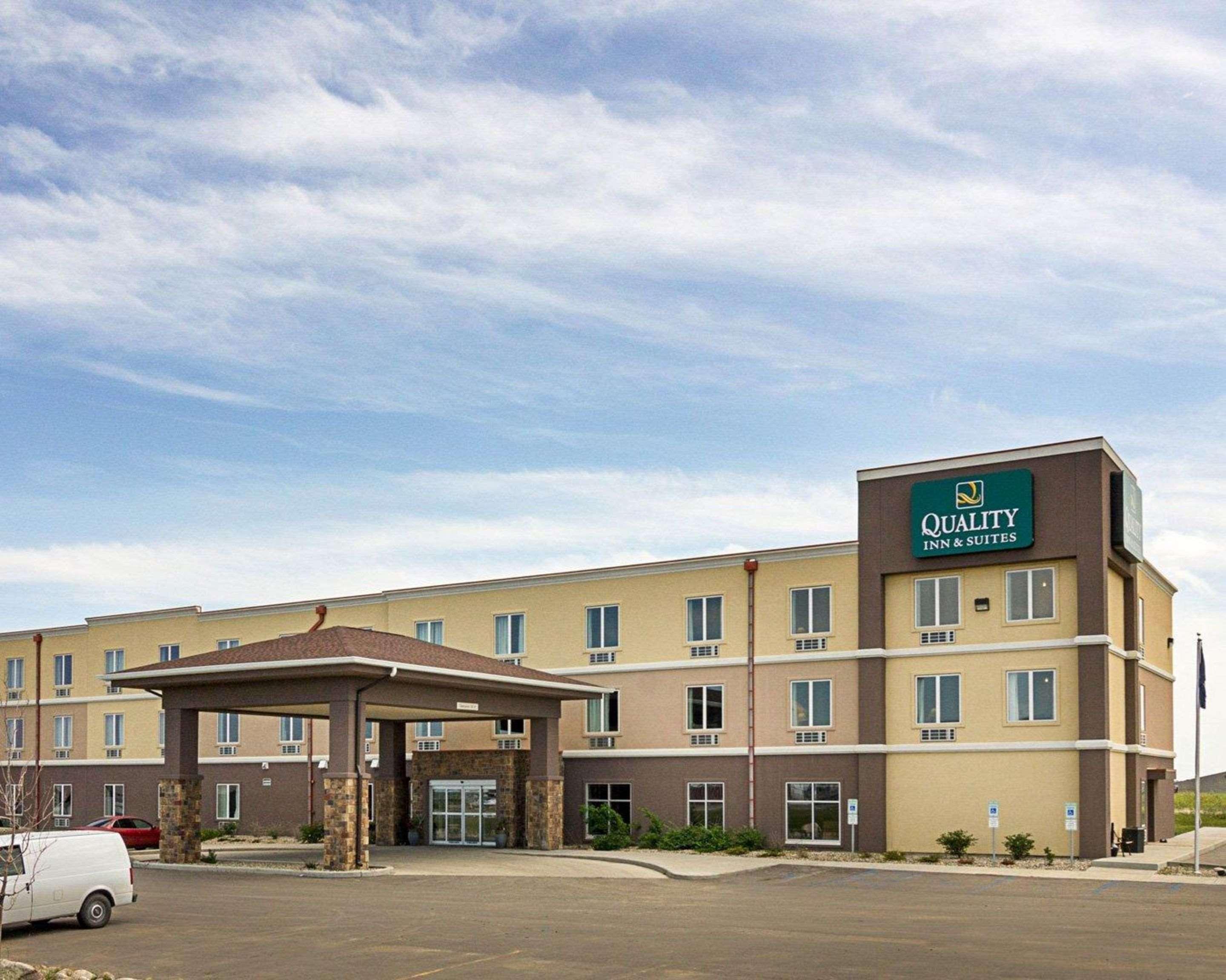 Quality Inn & Suites Minot Dış mekan fotoğraf