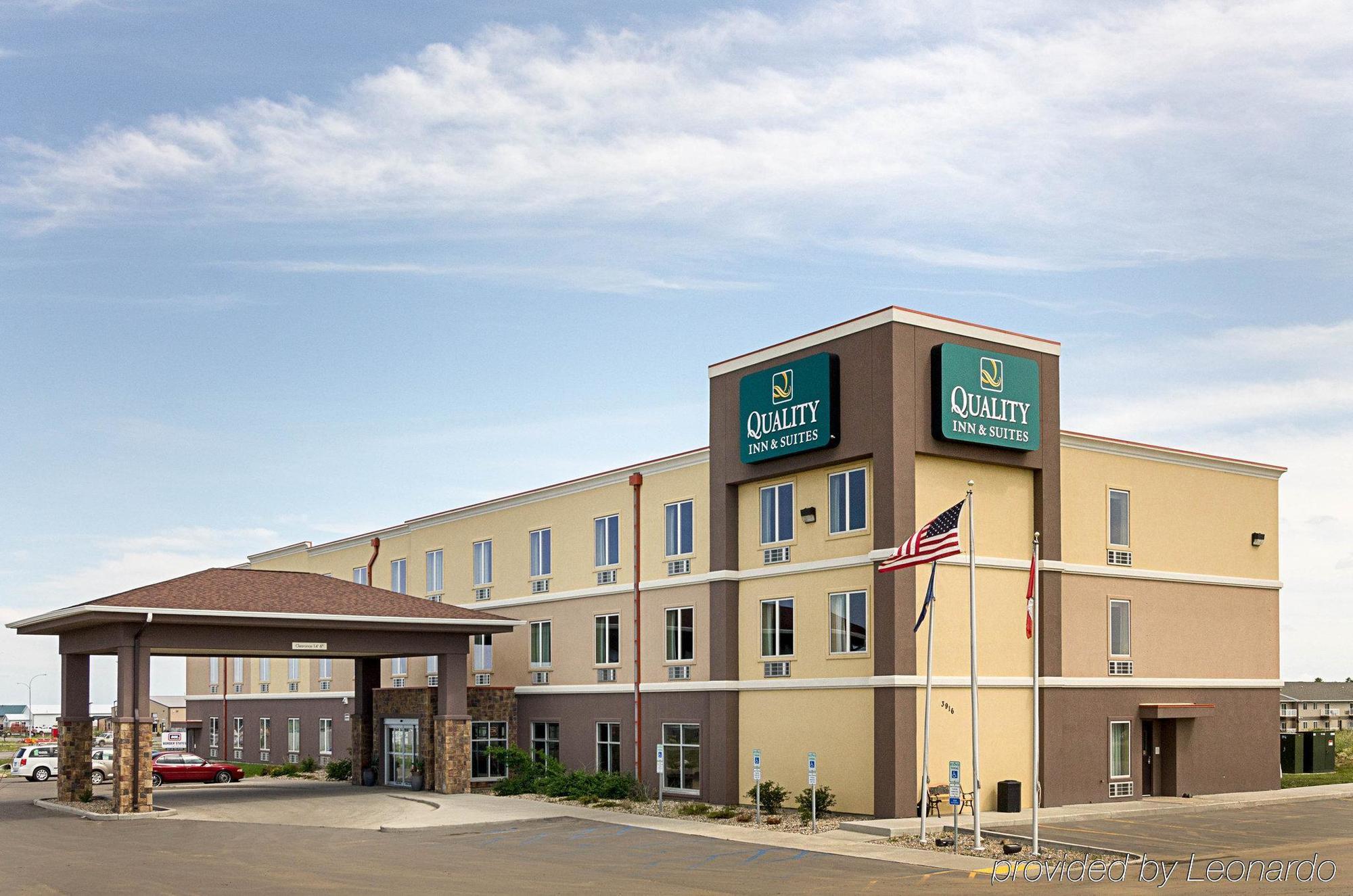 Quality Inn & Suites Minot Dış mekan fotoğraf