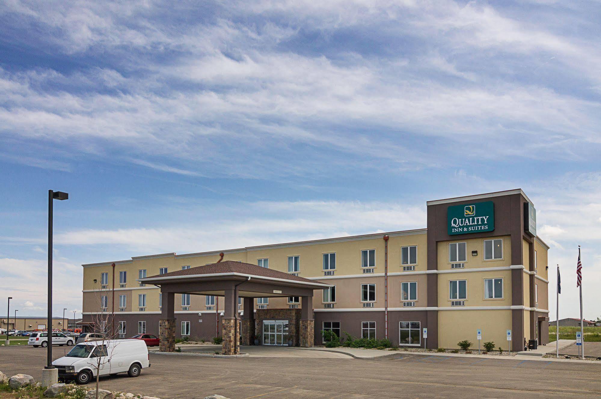 Quality Inn & Suites Minot Dış mekan fotoğraf