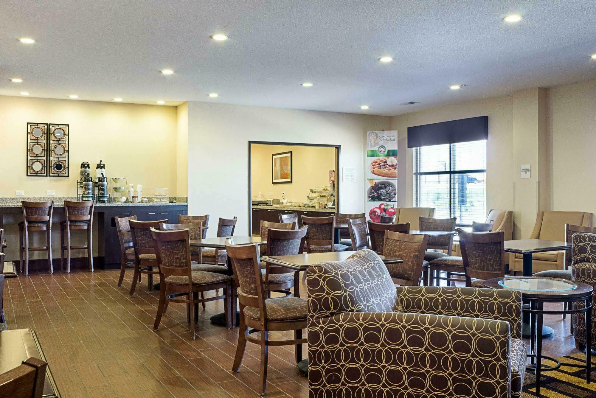 Quality Inn & Suites Minot Dış mekan fotoğraf